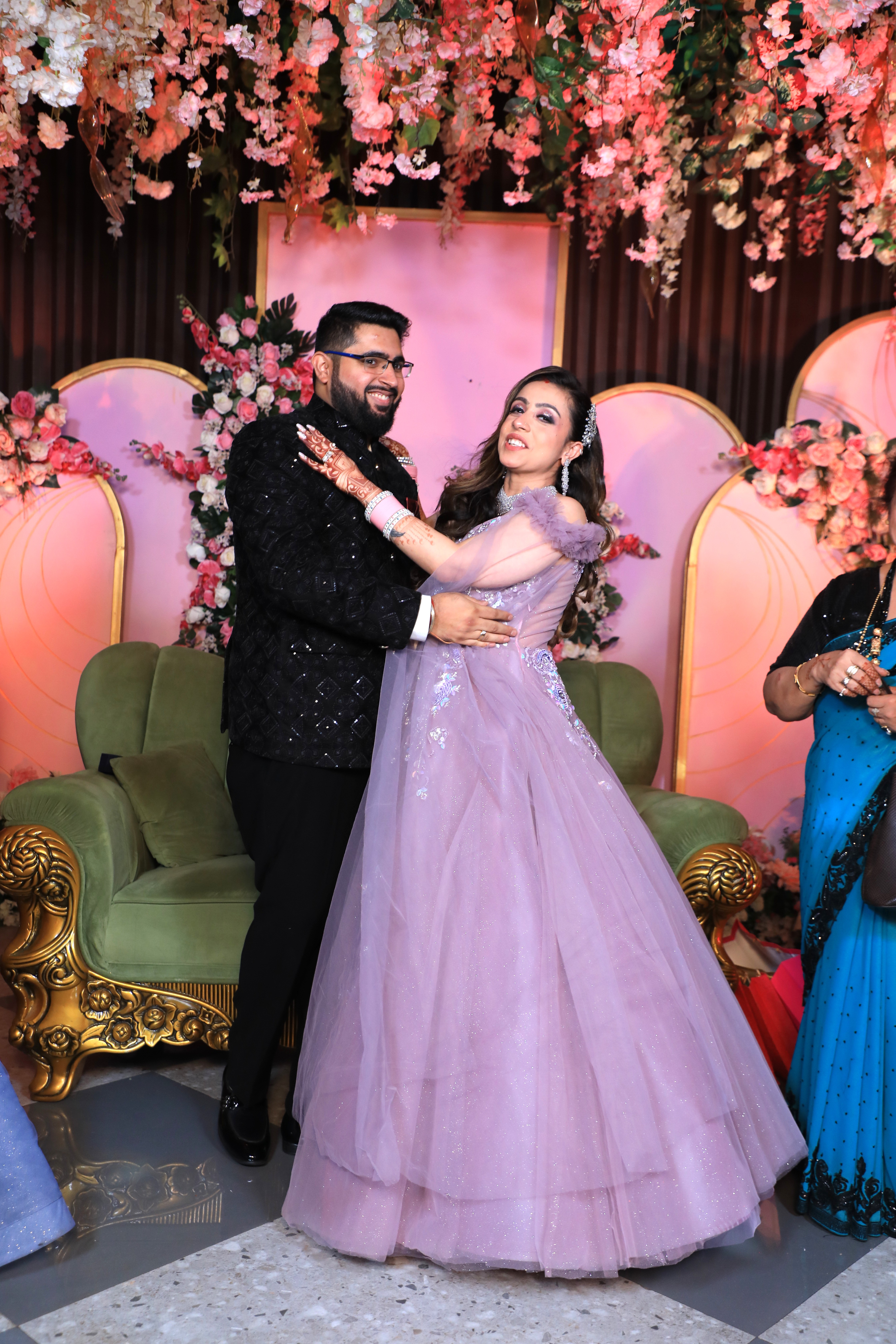 Candid couple photography at wedding cocktail ceremony