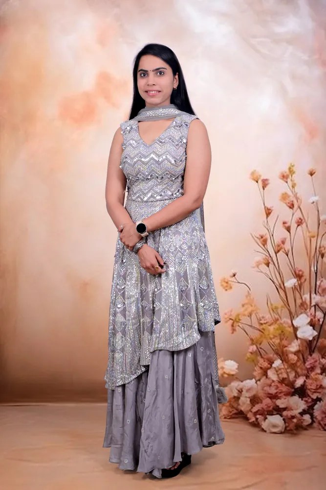 Professional female profile portrait photography in Noida