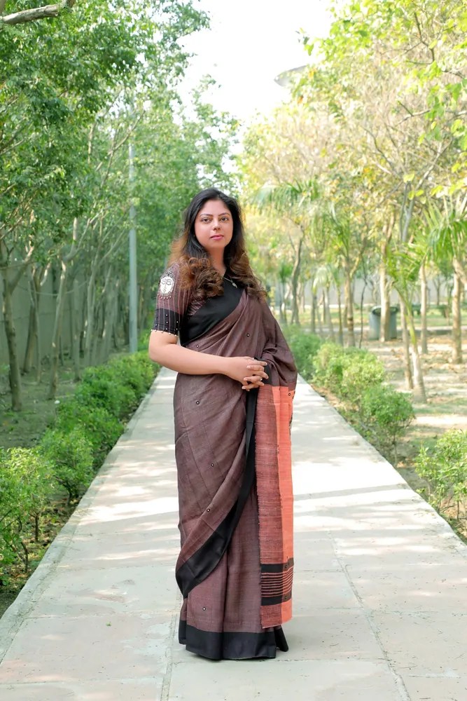 Professional outdoor portrait photography in Noida